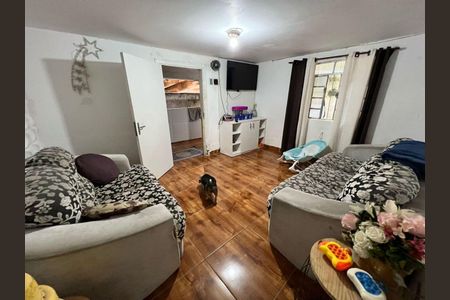 Casa à venda com 7 quartos, 186m² em Moinho Velho, São Paulo