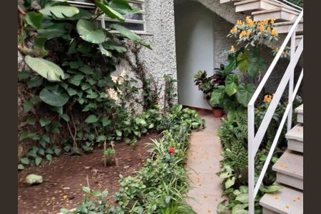 Casa à venda com 4 quartos, 320m² em Parque Sao Domingos, São Paulo