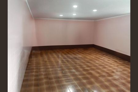 Casa à venda com 4 quartos, 320m² em Parque Sao Domingos, São Paulo