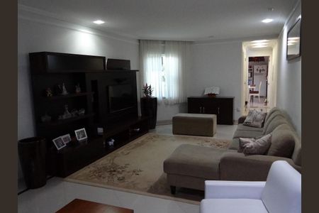 Casa à venda com 4 quartos, 238m² em Água Fria, São Paulo