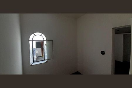 Casa à venda com 3 quartos, 189m² em Jardim Maracana, São Paulo