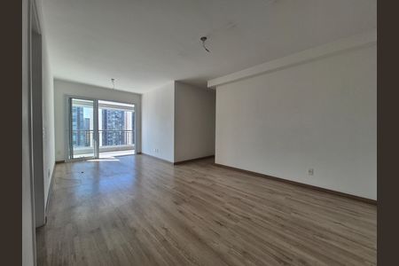 Apartamento para alugar com 3 quartos, 87m² em Jardim Caboré, São Paulo