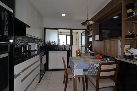 Apartamento à venda com 150m², 3 quartos e 2 vagasCozinha