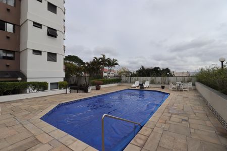 Apartamento à venda com 150m², 3 quartos e 2 vagasÁrea Comum - Piscina