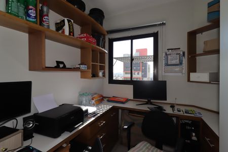 Apartamento à venda com 150m², 3 quartos e 2 vagasEscritório