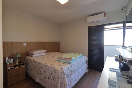 Apartamento à venda com 150m², 3 quartos e 2 vagasSuíte