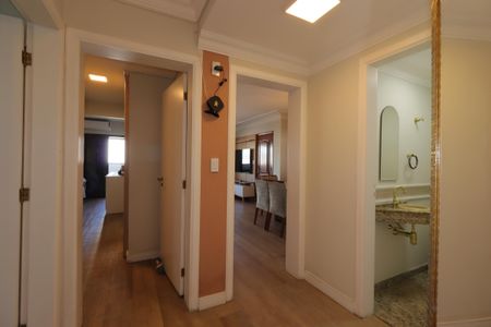 Apartamento à venda com 150m², 3 quartos e 2 vagasCorredor