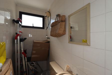 Apartamento à venda com 150m², 3 quartos e 2 vagasBanheiro de Serviço