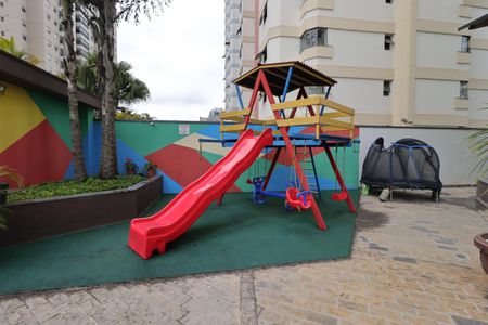 Apartamento à venda com 150m², 3 quartos e 2 vagasÁrea Comum - Playground