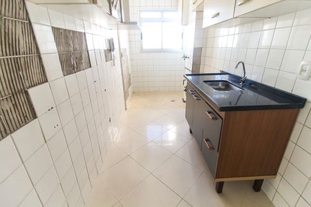 Apartamento para alugar com 2 quartos, 70m² em Vila Carmosina, São Paulo