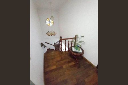 Casa à venda com 3 quartos, 615m² em Vila America, São Paulo