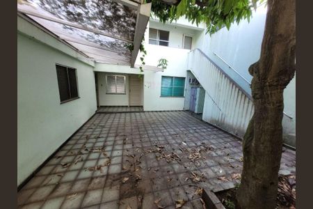 Casa à venda com 10 quartos, 276m² em Campo Belo, São Paulo