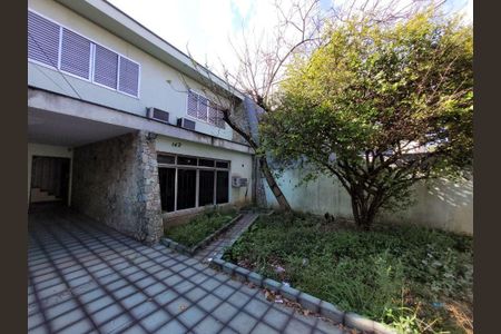 Casa à venda com 276m², 10 quartos e 5 vagas