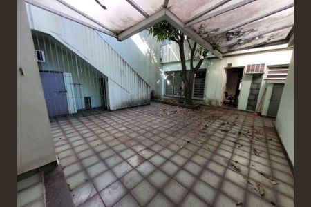 Casa à venda com 10 quartos, 276m² em Campo Belo, São Paulo