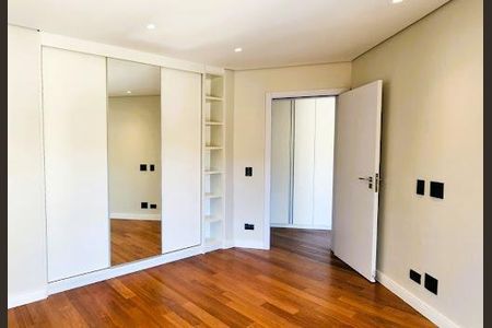 Casa à venda com 4 quartos, 516m² em Alphaville, Santana de Parnaíba