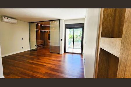 Casa à venda com 4 quartos, 516m² em Alphaville, Santana de Parnaíba