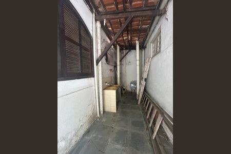 Casa à venda com 2 quartos, 146m² em São Lourenço, Niterói