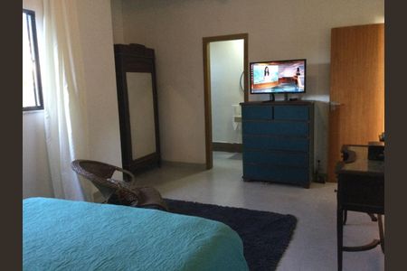 Casa de condomínio à venda com 128m², 3 quartos e 3 vagas