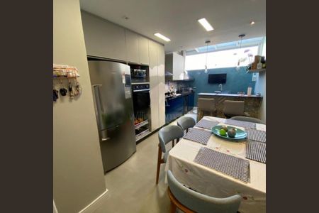 Casa de condomínio à venda com 174m², 3 quartos e 2 vagas Casa de condomínio à venda com 174m², 3 quartos e 2 vagasFoto 07