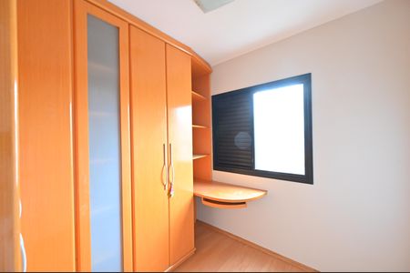 Apartamento à venda com 61m², 2 quartos e 2 vagasQuarto 2