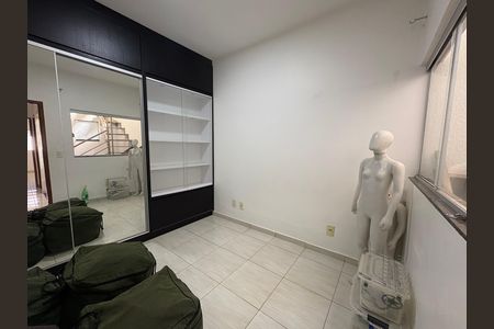 Casa para alugar com 100m², 4 quartos e 2 vagas