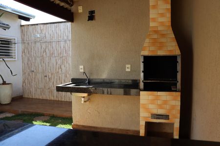 Área comum - Churrasqueira de casa para alugar com 4 quartos, 100m² em Parque das Paineiras (1,2,3 E 4 Etapa), Goiânia