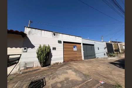 Casa para alugar com 100m², 4 quartos e 2 vagas