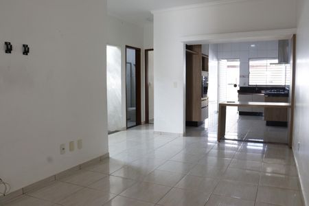 Casa para alugar com 100m², 4 quartos e 2 vagasSala / Cozinha