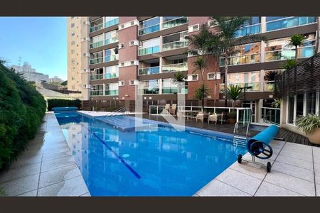 Studio à venda com 37m², 1 quarto e 1 vaga Studio à venda com 37m², 1 quarto e 1 vagaÁrea comum - Piscina
