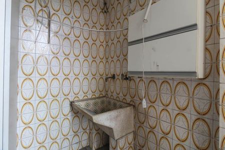 Casa para alugar com 70m², 2 quartos e 1 vaga Casa para alugar com 70m², 2 quartos e 1 vagaÁrea de Serviço
