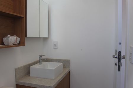 Apartamento à venda com 89m², 2 quartos e 2 vagasBanheiro da Suíte 2