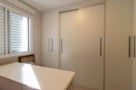 Apartamento à venda com 79m², 3 quartos e 3 vagas Apartamento à venda com 79m², 3 quartos e 3 vagasQuarto 2
