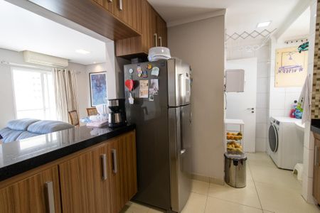 Apartamento à venda com 79m², 3 quartos e 3 vagas Apartamento à venda com 79m², 3 quartos e 3 vagasCozinha
