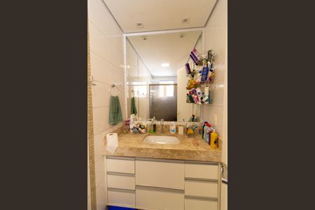 Apartamento à venda com 79m², 3 quartos e 3 vagas Apartamento à venda com 79m², 3 quartos e 3 vagasBanheiro da Suíte