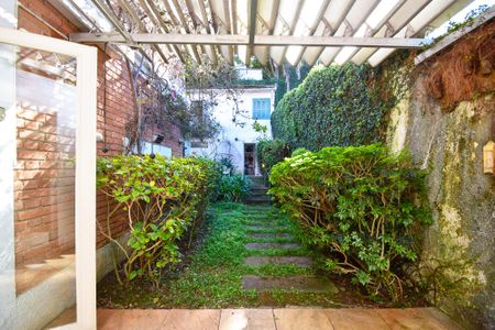 varanda copa de casa à venda com 5 quartos, 400m² em Sumaré, São Paulo
