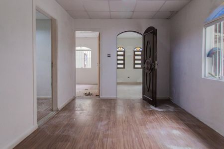 Casa para alugar com 160m², 3 quartos e 2 vagas Casa para alugar com 160m², 3 quartos e 2 vagasSala