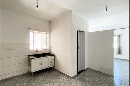 Casa para alugar com 70m², 1 quarto e sem vaga Casa para alugar com 70m², 1 quarto e sem vagaCozinha