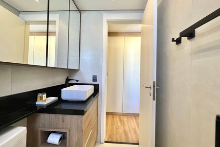 Apartamento à venda com 65m², 2 quartos e 1 vaga Apartamento à venda com 65m², 2 quartos e 1 vagaBanheiro da Suíte