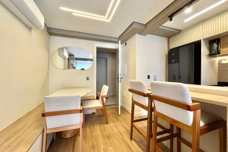 Apartamento à venda com 65m², 2 quartos e 1 vaga Apartamento à venda com 65m², 2 quartos e 1 vagaSala