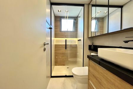 Apartamento à venda com 65m², 2 quartos e 1 vaga Apartamento à venda com 65m², 2 quartos e 1 vagaBanheiro da Suíte