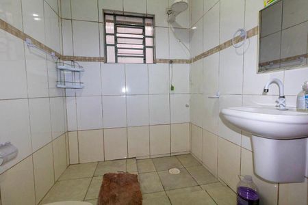 Casa à venda com 2m², 2 quartos e 4 vagas Casa à venda com 2m², 2 quartos e 4 vagasBanheiro