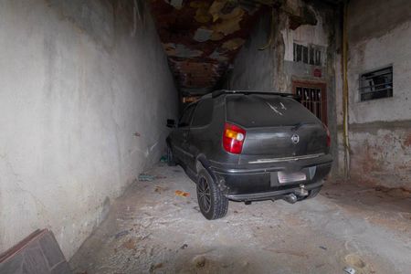 Casa à venda com 2m², 2 quartos e 4 vagas Casa à venda com 2m², 2 quartos e 4 vagasGaragem