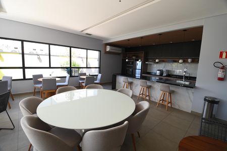 Apartamento à venda com 79m², 2 quartos e 2 vagasÁrea comum - Salão de festas