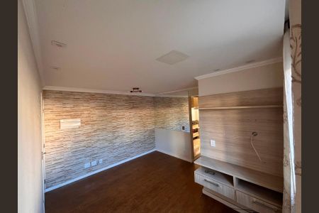 Sala de apartamento para alugar com 2 quartos, 46m² em Vila Santo Antonio do Portao, Cotia