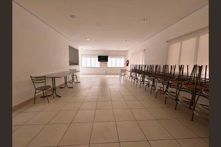 Apartamento para alugar com 46m², 2 quartos e 1 vaga Apartamento para alugar com 46m², 2 quartos e 1 vagaÁrea comum - Salão de festas