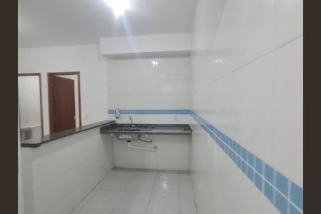 Cozinha de kitnet/studio para alugar com 1 quarto, 48m² em Jardim Rosana, Guarulhos