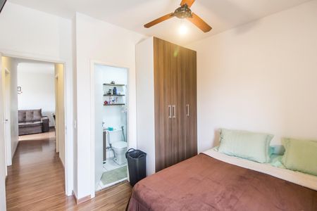 Apartamento à venda com 71m², 3 quartos e 2 vagas Apartamento à venda com 71m², 3 quartos e 2 vagasSuíte