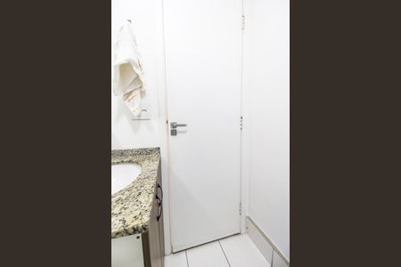Apartamento à venda com 71m², 3 quartos e 2 vagas Apartamento à venda com 71m², 3 quartos e 2 vagasBanheiro 2