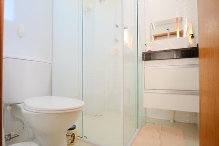 Banheiro de apartamento à venda com 2 quartos, 44m² em Penha de França, São Paulo