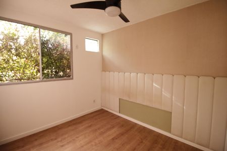 Apartamento à venda com 77m², 2 quartos e 1 vagaQuarto 2